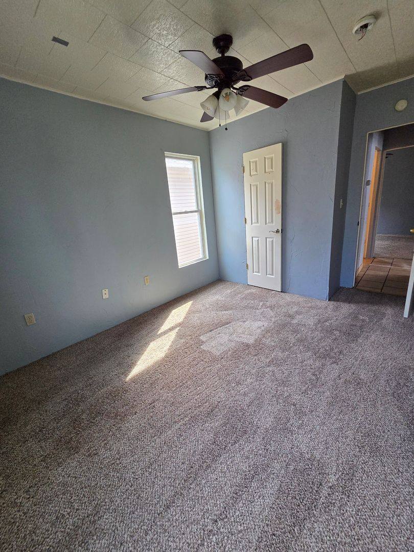 Apartment for rent at 1048 E 4th St, Erie, PA 16507