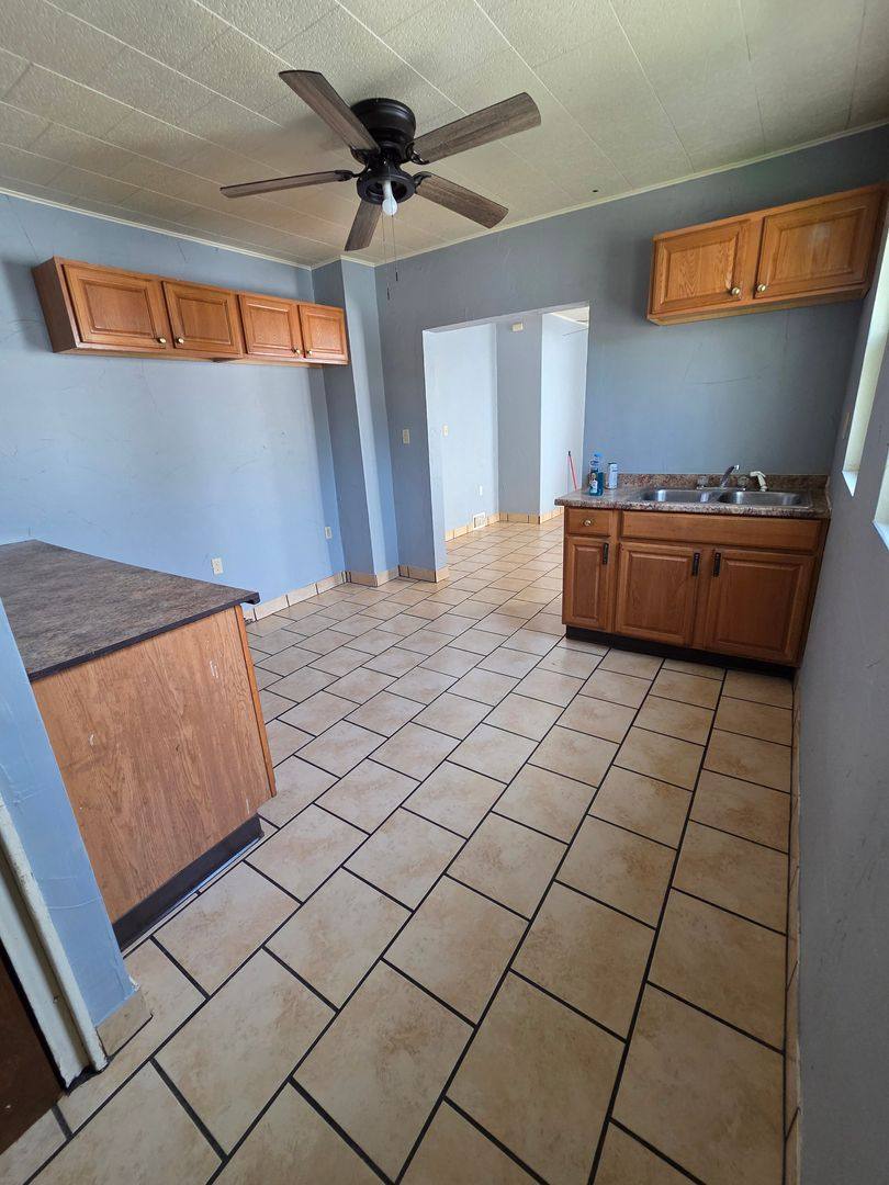 Apartment for rent at 1048 E 4th St, Erie, PA 16507
