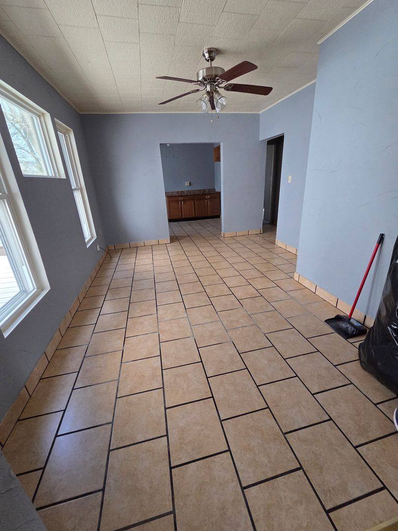 Apartment for rent at 1048 E 4th St, Erie, PA 16507