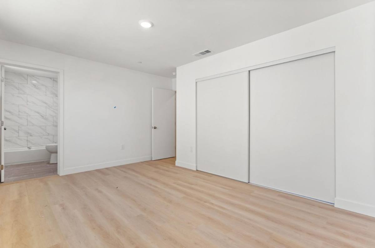 Apartment for rent at 707 W 80th St, Los Angeles, CA 90044