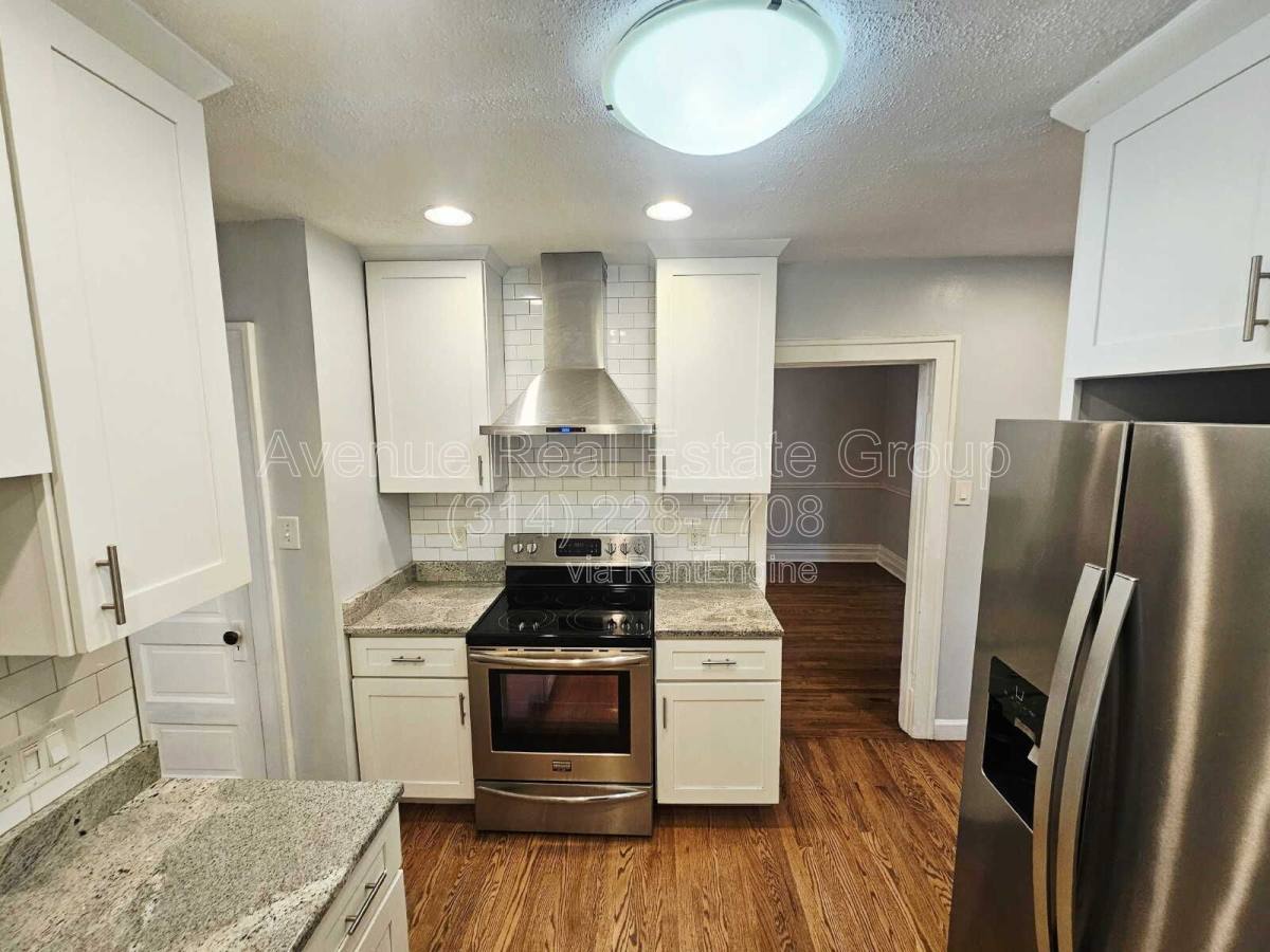 House for rent at 3717 Cambridge Ave, Saint Louis, MO 63143