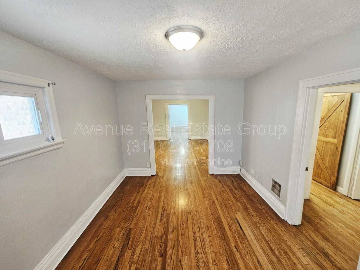 House for rent at 3717 Cambridge Ave, Saint Louis, MO 63143