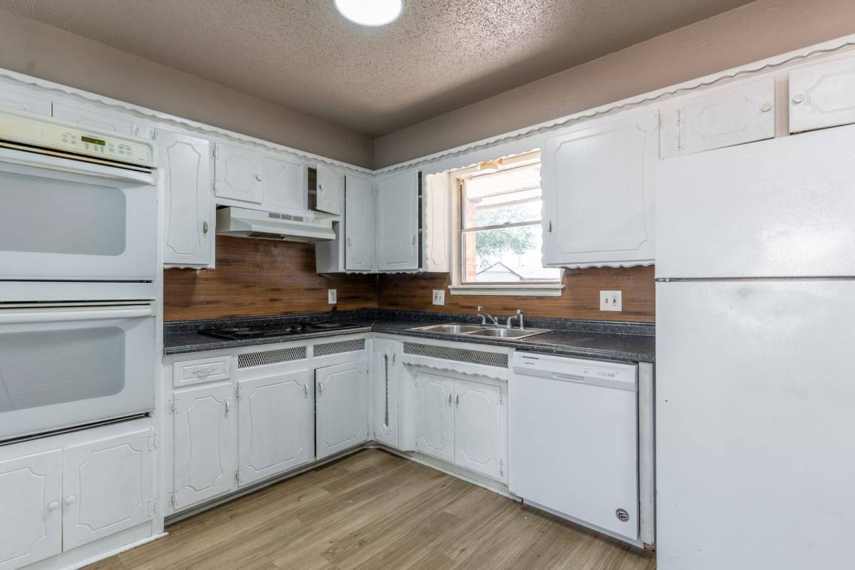 House for rent at 1421 Shalimar Dr, Oklahoma City, OK 73115