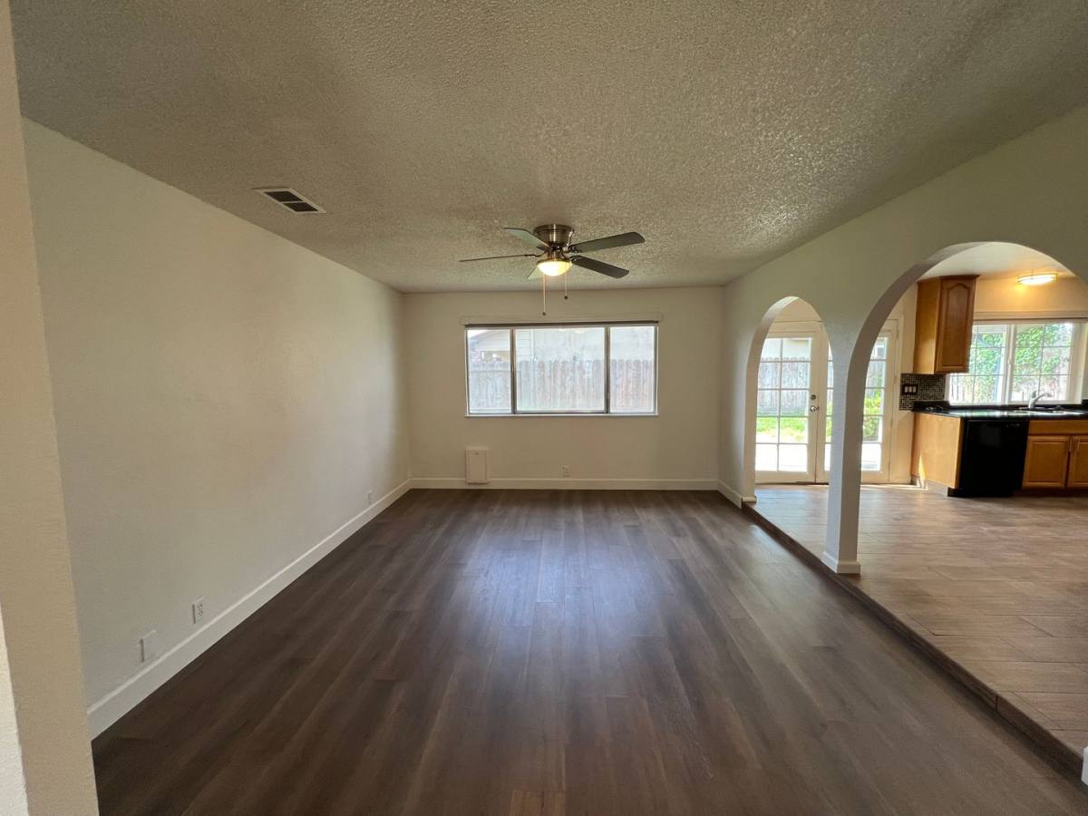 House for rent at 838 El Dorado St, Manteca, CA 95337