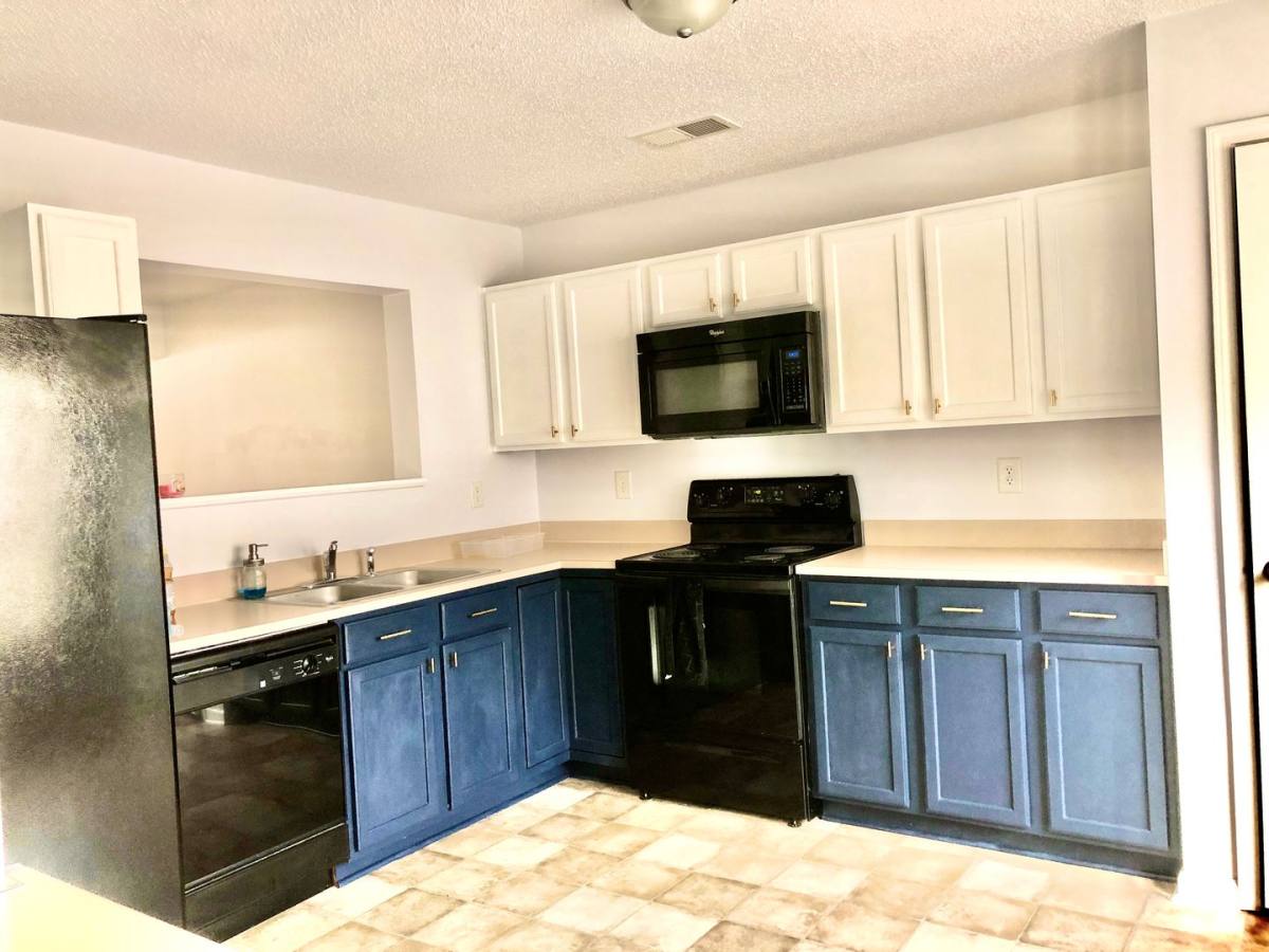 Townhouse for rent at 9511 Brackenview Court, Charlotte, NC 28214