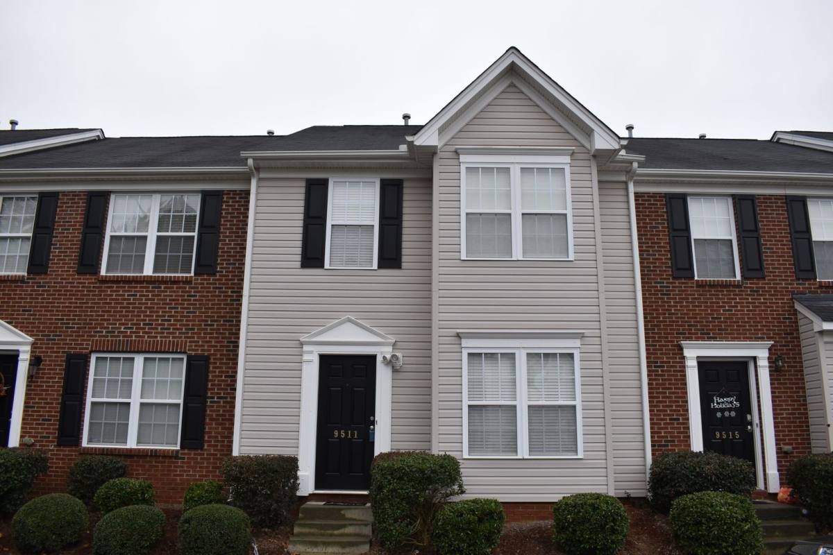 Townhouse for rent at 9511 Brackenview Court, Charlotte, NC 28214