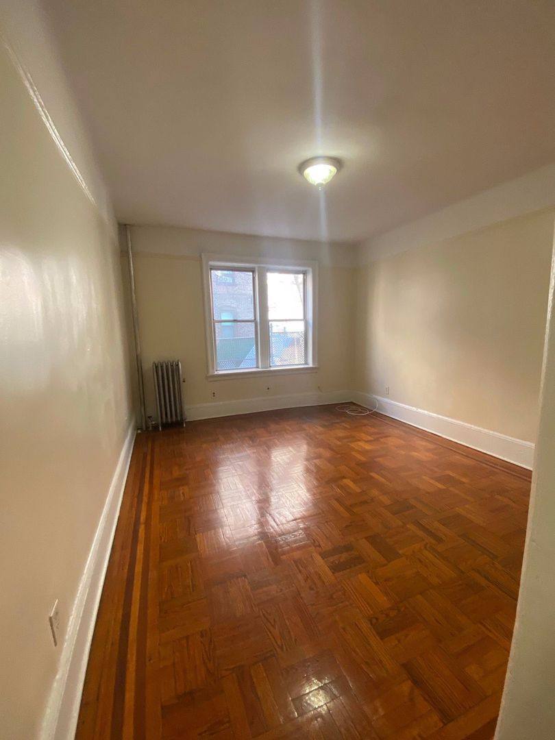 Apartment for rent at 24 50th St, Weehawken, NJ 07086