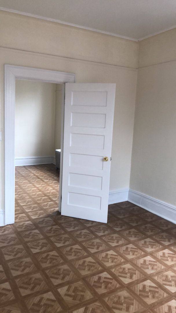 Apartment for rent at 3401 Park Ave, Union City, NJ 07087