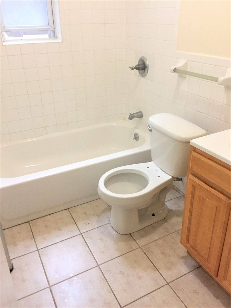 Apartment for rent at 3401 Park Ave, Union City, NJ 07087