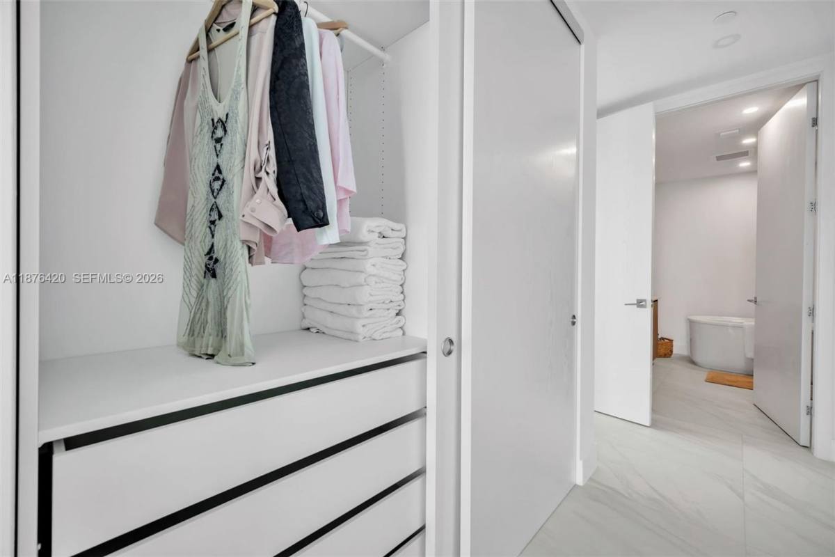 Condo for rent at 17550 Collins Ave, North Miami Beach, FL 33160