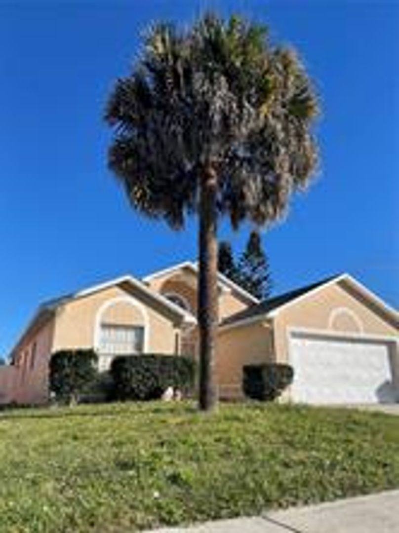 House for rent at 751 Country Woods Circle, Kissimmee, FL 34744