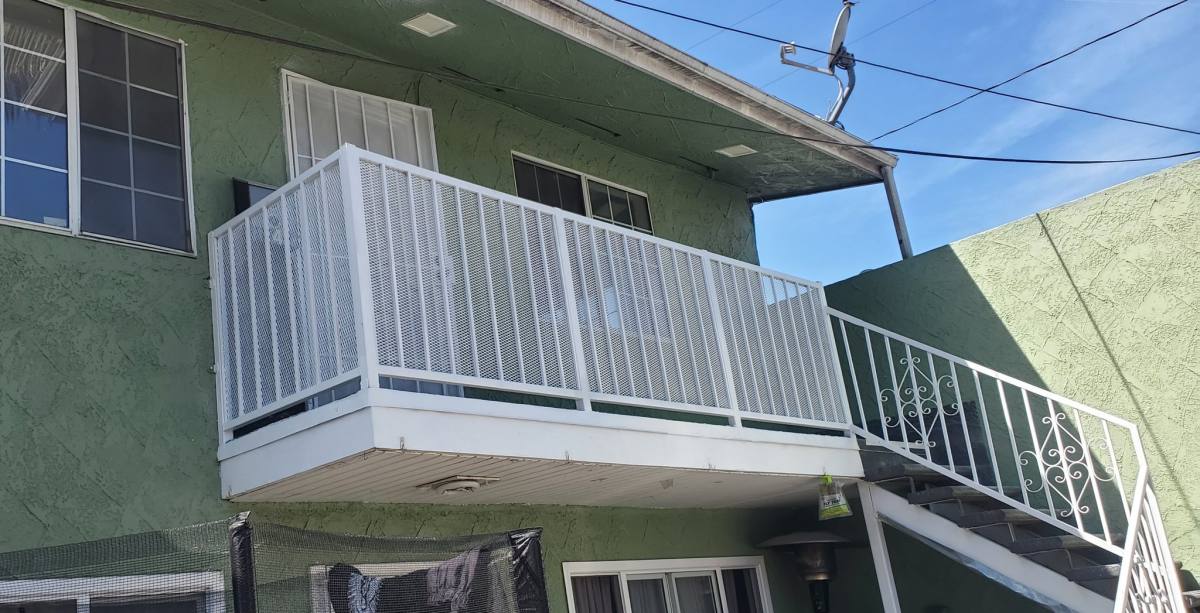 Apartment for rent at 11749 4th Ave #4, Lynwood, CA 90262