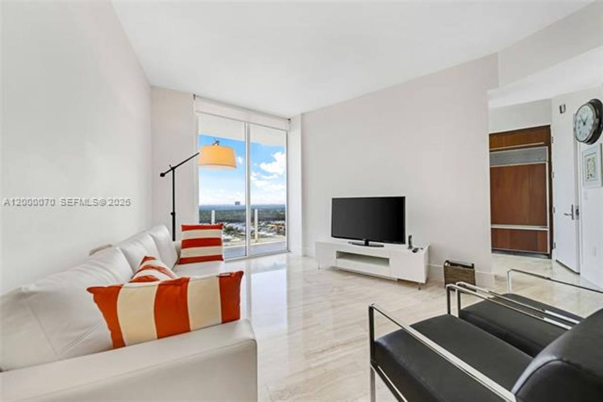 Apartment for rent at 16001 Collins Ave Appt, North Miami Beach, FL 33160
