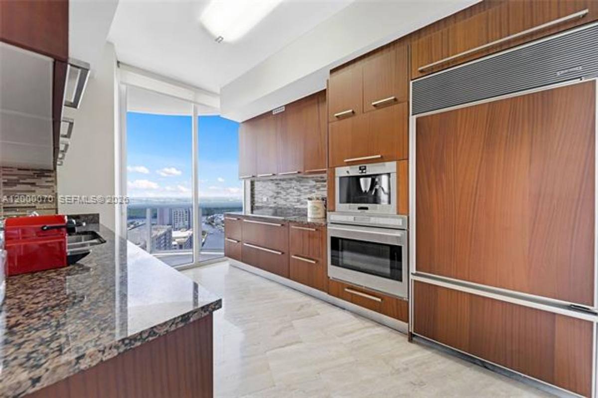 Apartment for rent at 16001 Collins Ave Appt, North Miami Beach, FL 33160