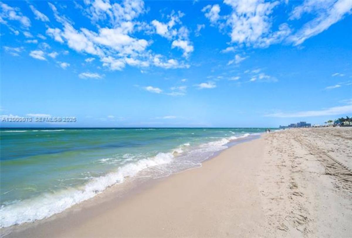 Apartment for rent at 16001 Collins Ave Appt, North Miami Beach, FL 33160