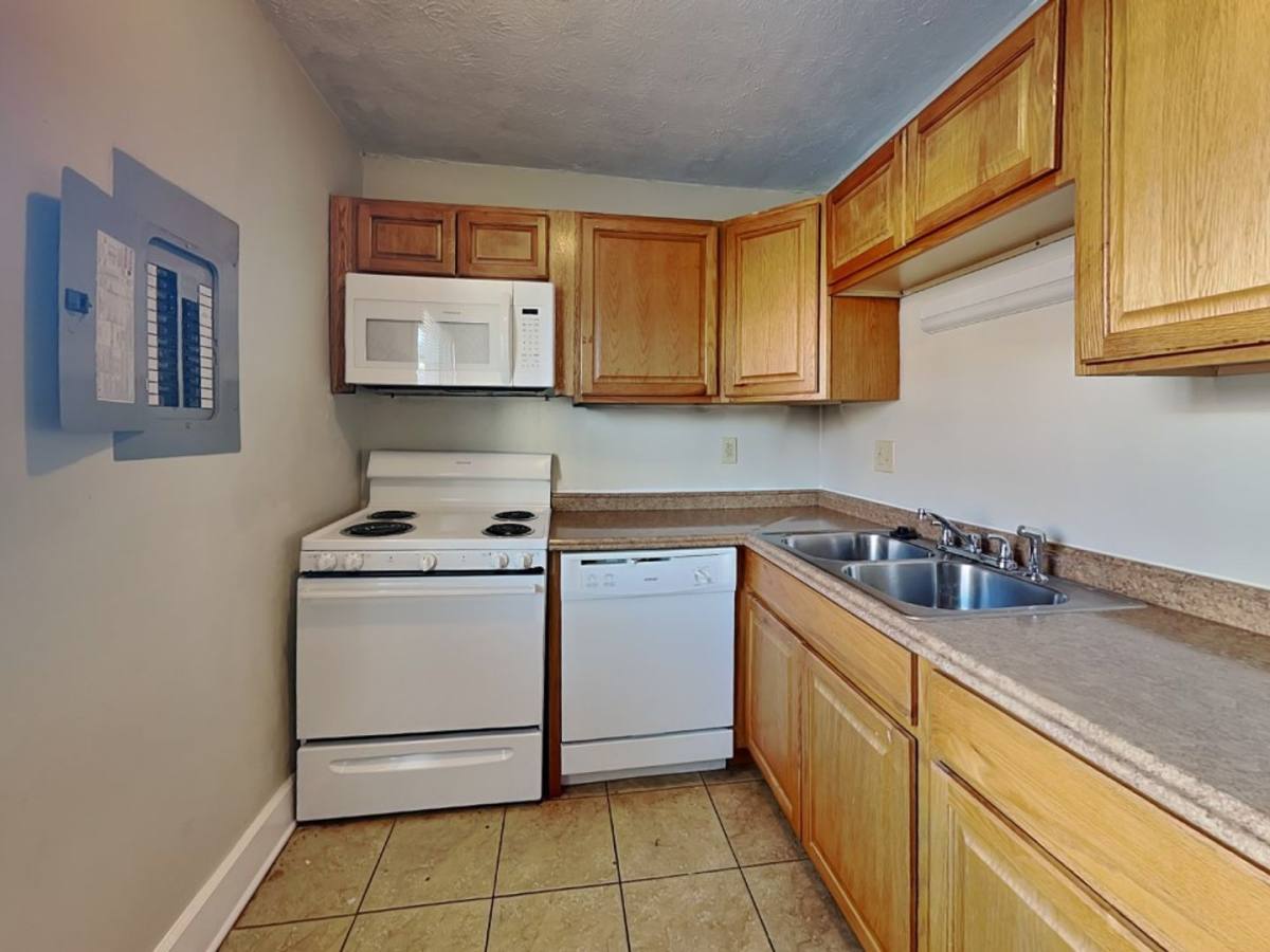 Apartment for rent at 1365 Indianola Ave, Columbus, OH 43201