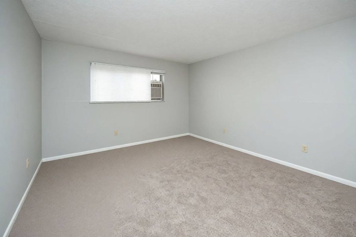 Apartment for rent at 2419 Ohio Ave #8, Cincinnati, OH 45219
