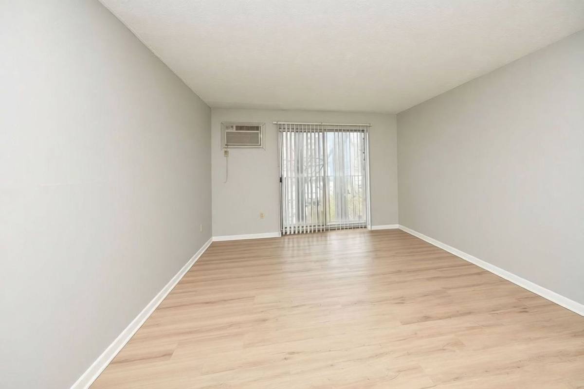 Apartment for rent at 2419 Ohio Ave #8, Cincinnati, OH 45219