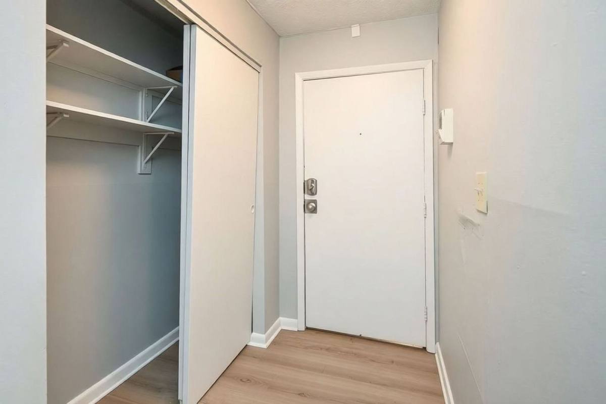 Apartment for rent at 2419 Ohio Ave #8, Cincinnati, OH 45219