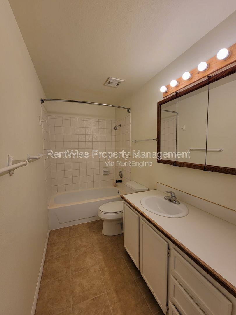 Apartment for rent at 3950 Cambria Way, Boise, ID 83703