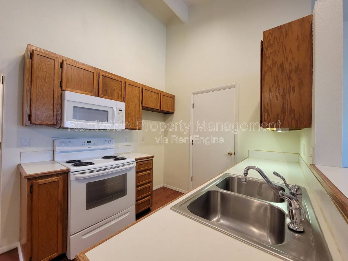 Apartment for rent at 3950 Cambria Way, Boise, ID 83703