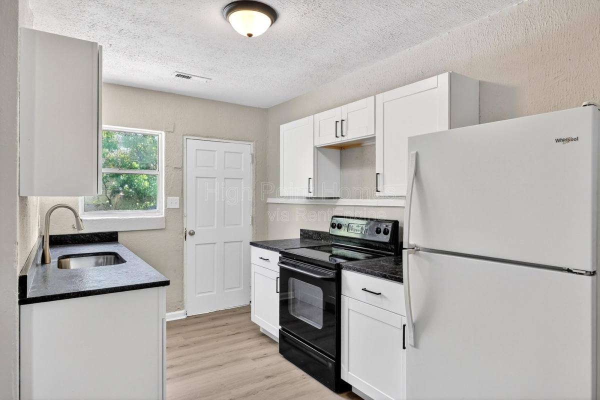 House for rent at 437 Carver Lane, Chattanooga, TN 37404