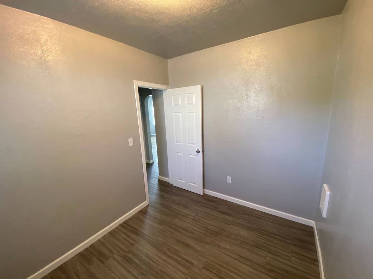 Apartment for rent at 1237 Nandina St #1, Sweet Home, OR 97386