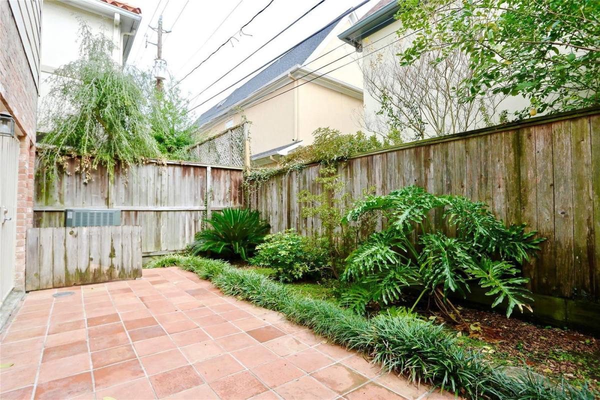 Apartment for rent at 1721 Potomac Dr #C, Houston, TX 77057