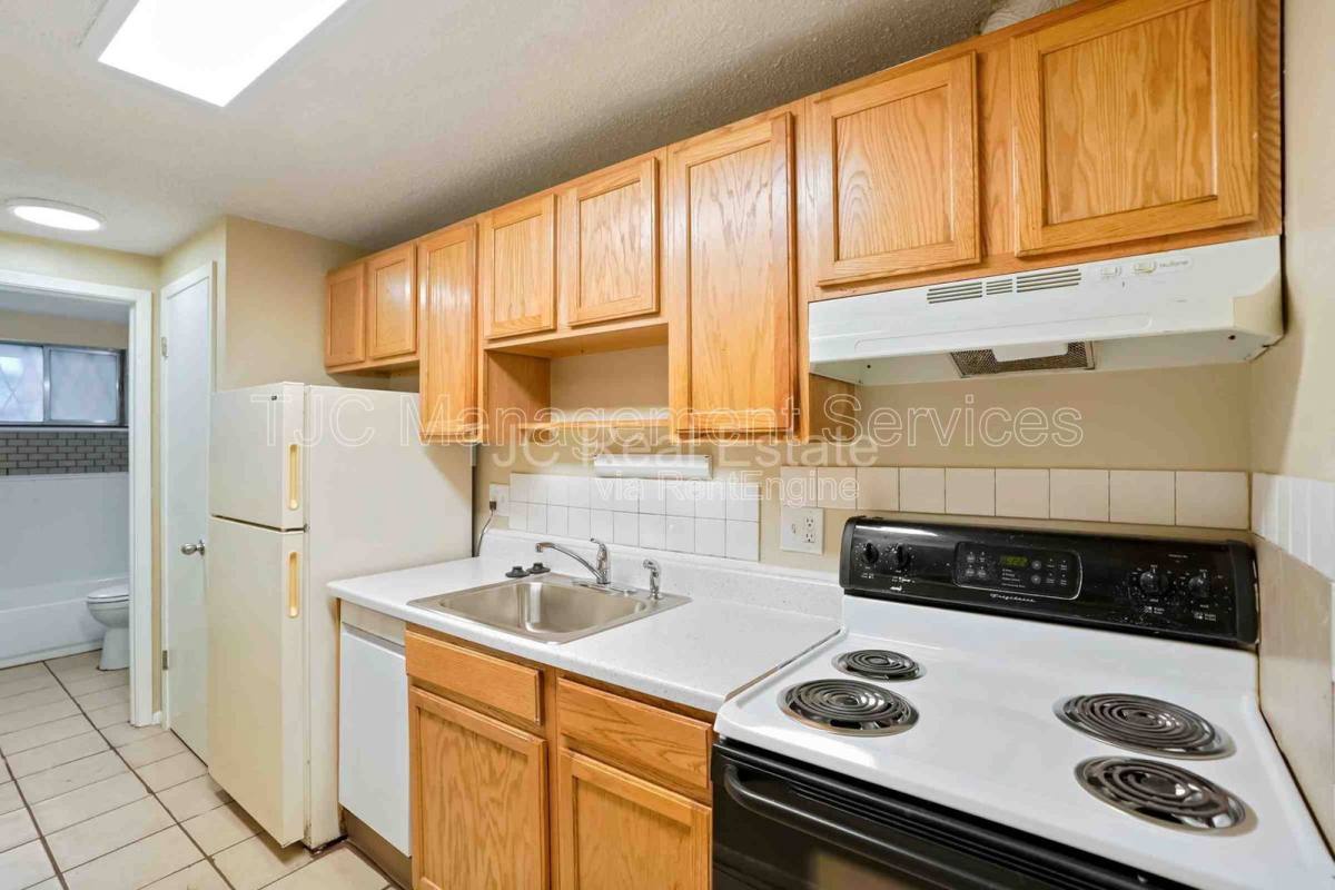 Apartment for rent at 27 S Sherman St #101, Denver, CO 80209
