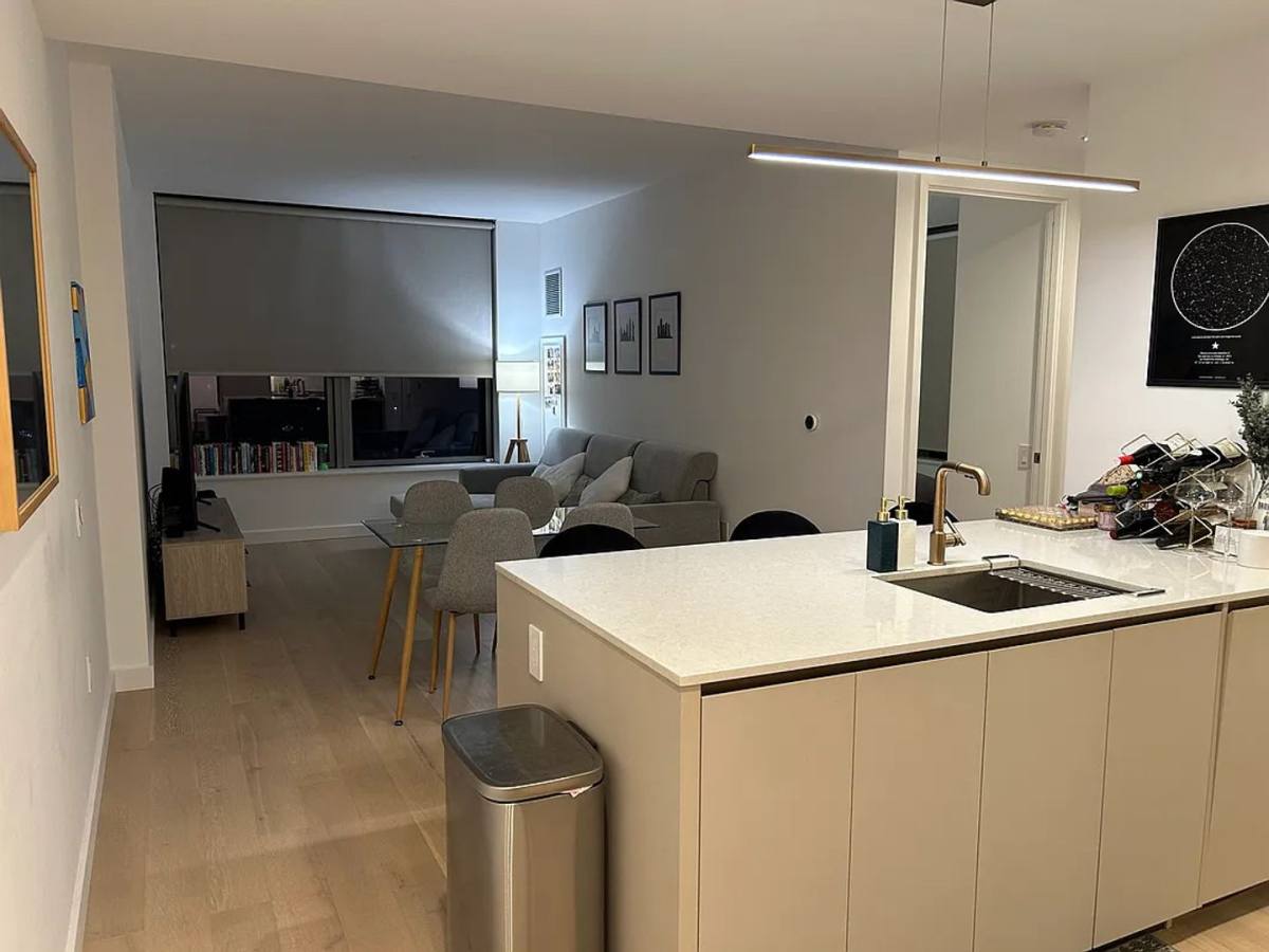 Apartment for rent at 3 Court Square W Ny #2707, Long Island City, NY 11101