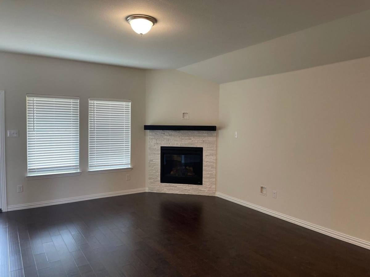 House for rent at 5405 Fairdale Dr, Denton, TX 76208