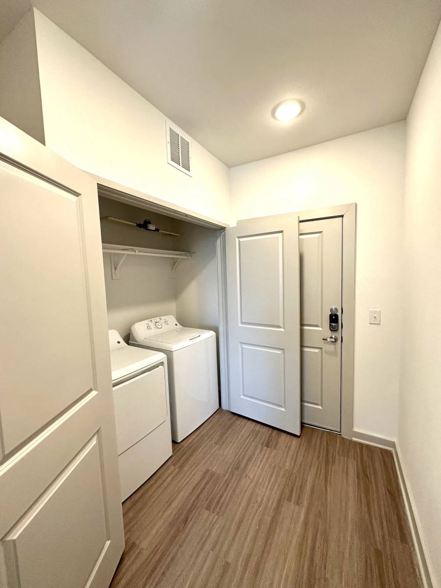 Apartment for rent at 2001 Plateau Vista Blvd #B1, Round Rock, TX 78665