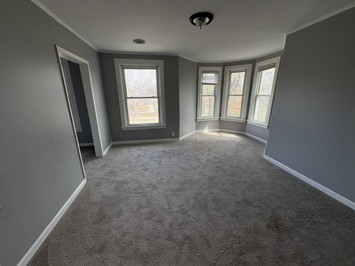 2811 Lyndale Ave N #2, Minneapolis, MN 55411