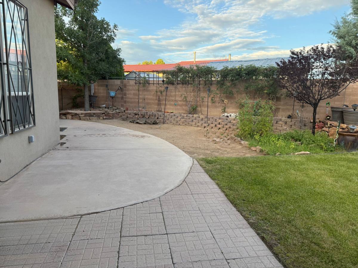 House for rent at 4852 Petra Pointe Circle NW, Albuquerque, NM 87120