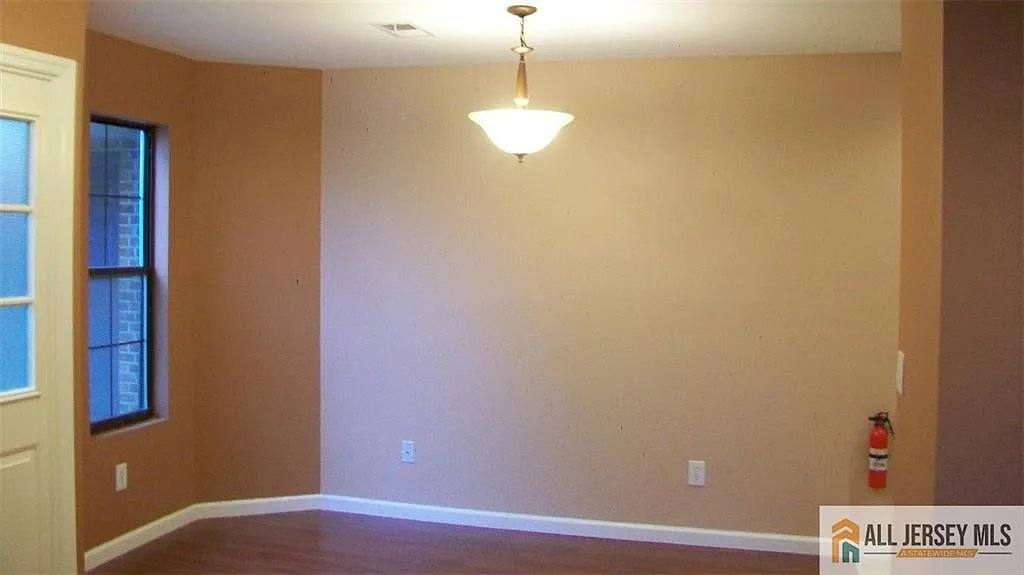 Apartment for rent at 1209 Harbor Club Dr, Parlin, NJ 08859