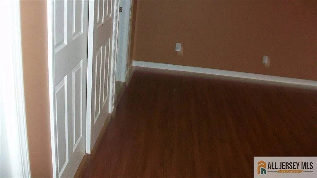 Apartment for rent at 1209 Harbor Club Dr, Parlin, NJ 08859