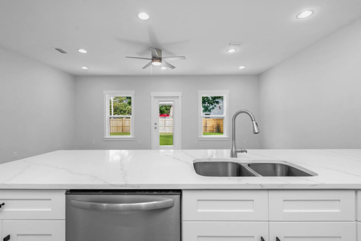 House for rent at 30 NE Harbeson Ave, Fort Walton Beach, FL 32548