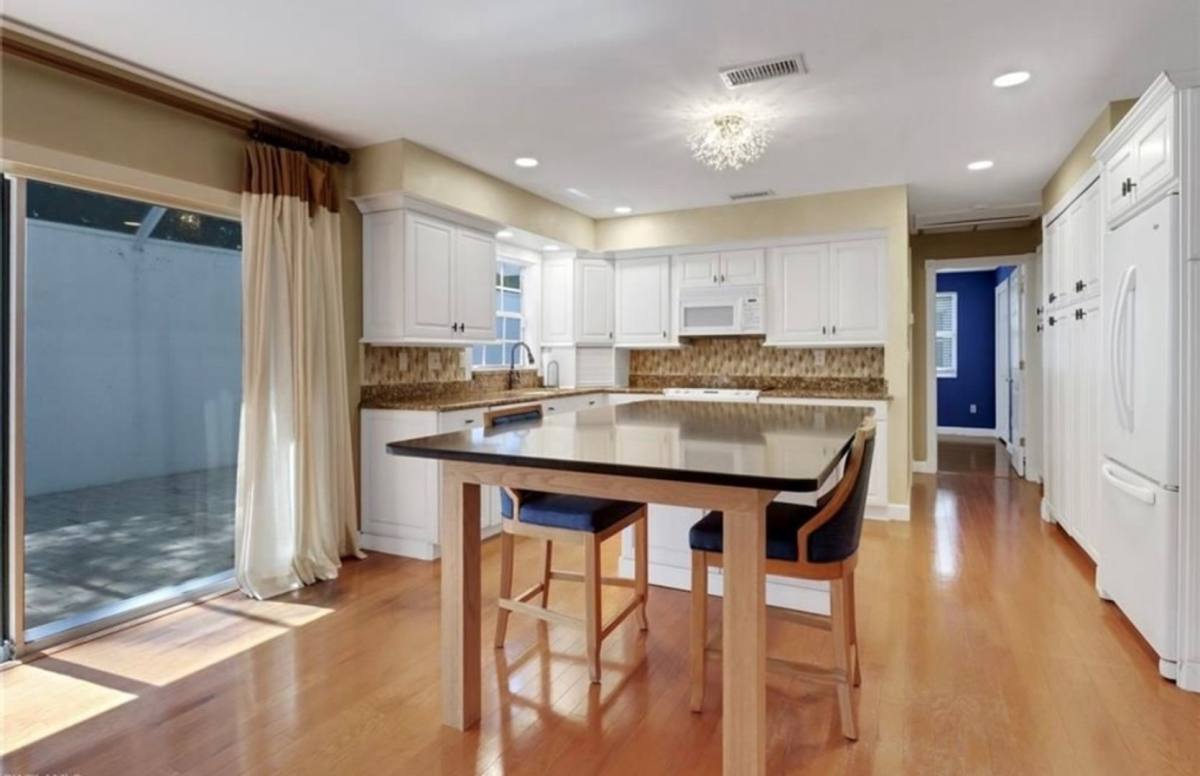 Townhouse for rent at 13711 Raleigh Lane, Fort Myers, FL 33919