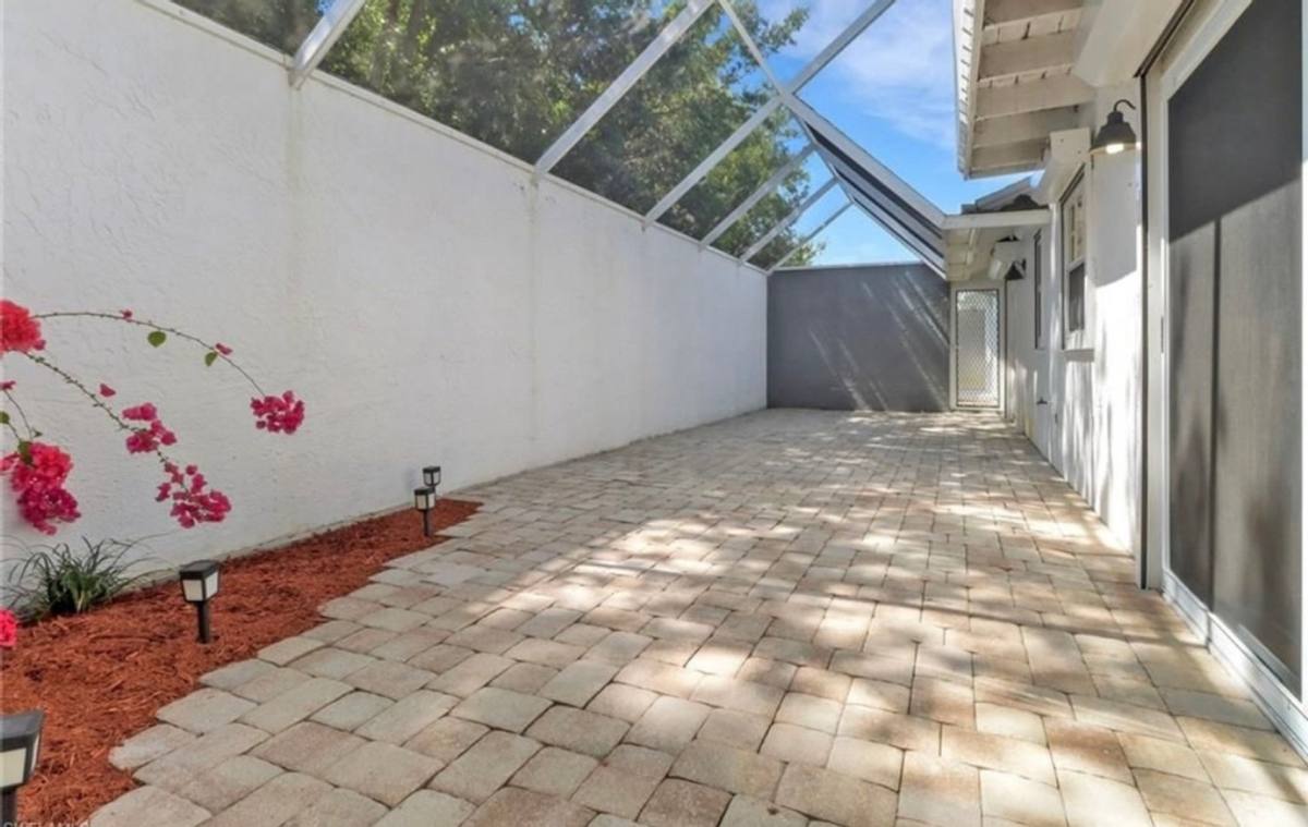 Townhouse for rent at 13711 Raleigh Lane, Fort Myers, FL 33919