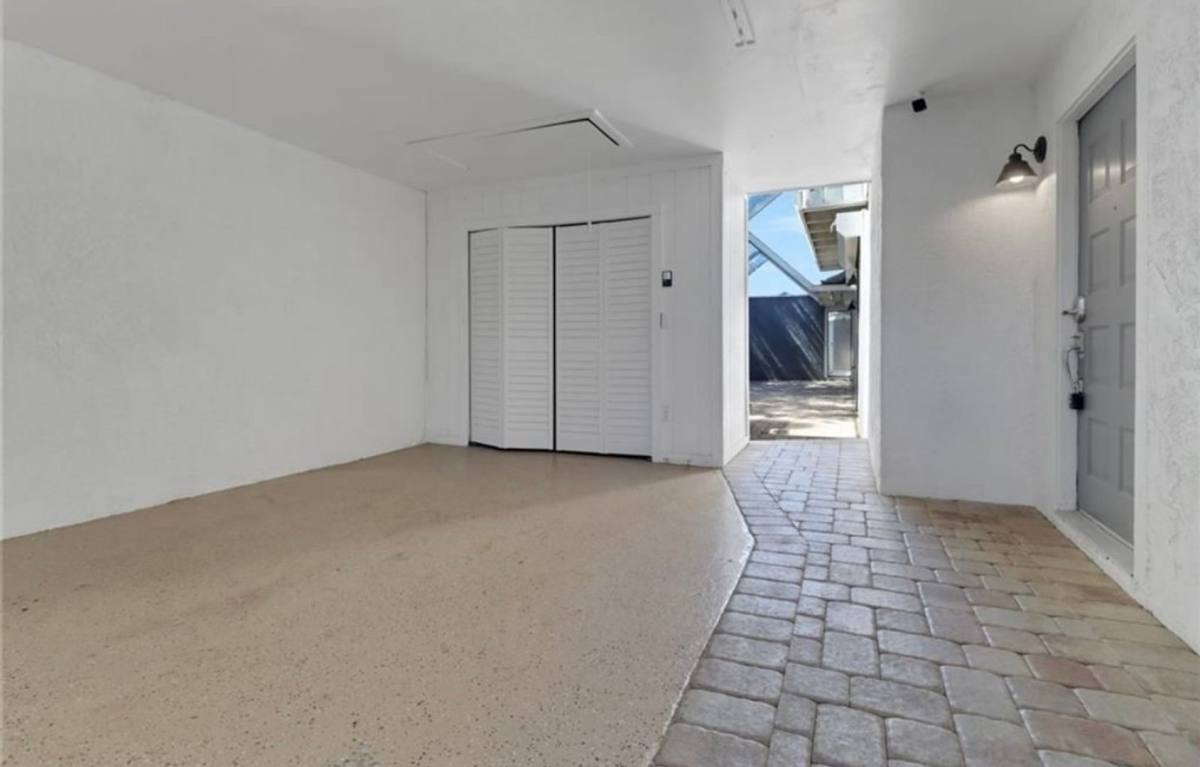 Townhouse for rent at 13711 Raleigh Lane, Fort Myers, FL 33919