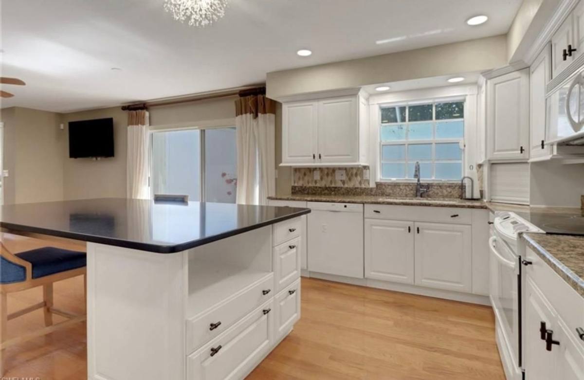 Townhouse for rent at 13711 Raleigh Lane, Fort Myers, FL 33919