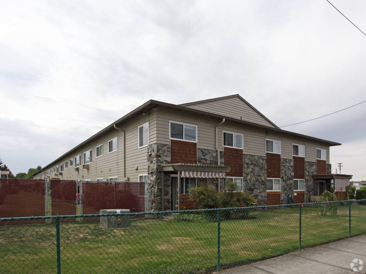 Apartment for rent at 2288-2376 Northgate Ave NE, Salem, OR 97301