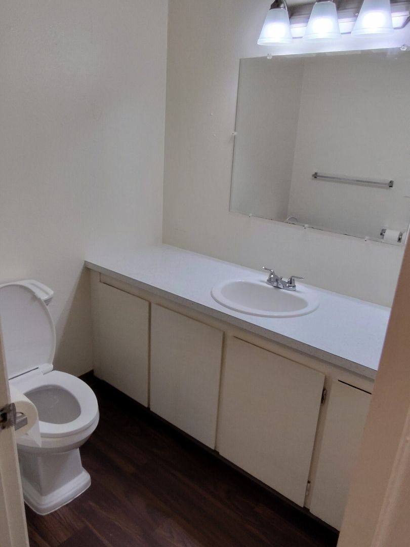 Apartment for rent at 2288-2376 Northgate Ave NE, Salem, OR 97301