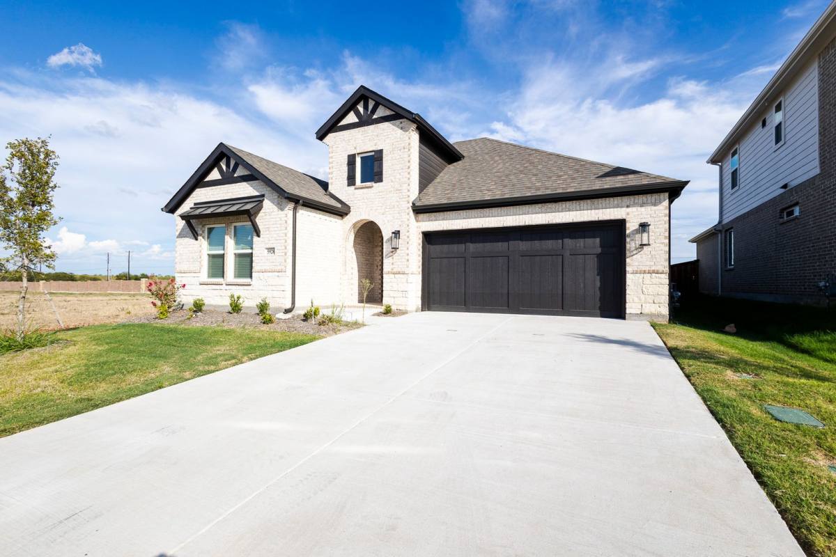 House for rent at 5928 Mustang Creek Lane, Celina, TX 75009