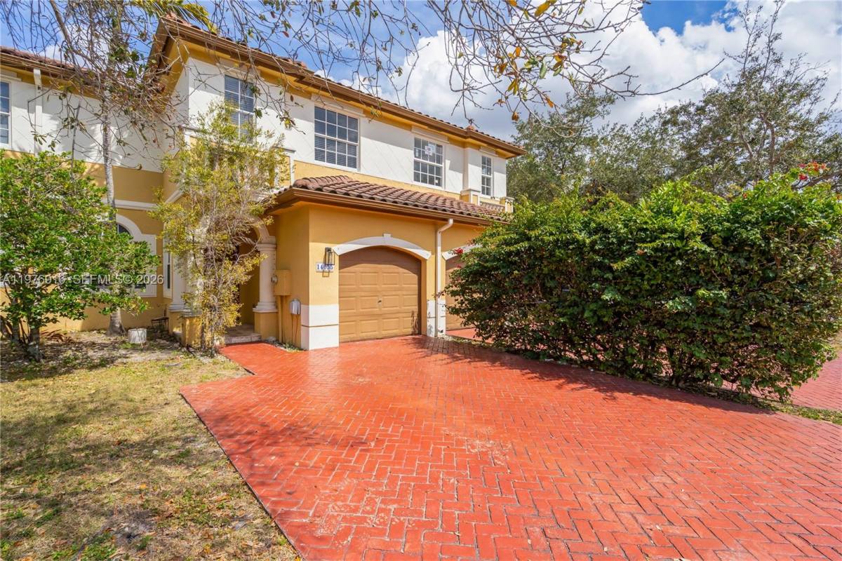 Townhouse for rent at 14055 SW 51st Lane, Hollywood, FL 33027