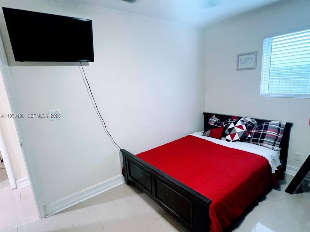 House for rent at 7750 NW 42nd St, Hollywood, FL 33024