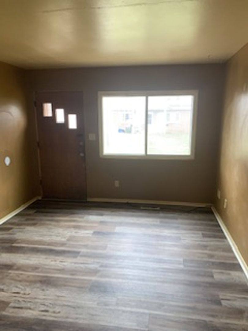 Apartment for rent at 225 Miriam, Waterloo, IA 50702