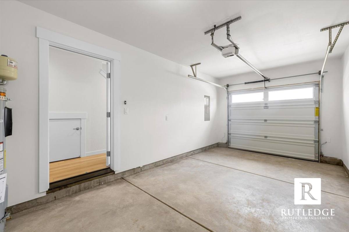 Townhouse for rent at 123 Bailee Way, Eagle Point, OR 97524
