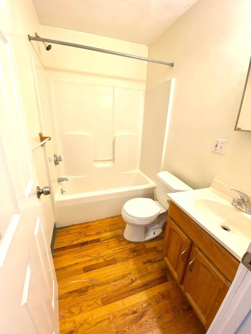 Apartment for rent at 840 Huntington Ave #2E, Boston, MA 02115
