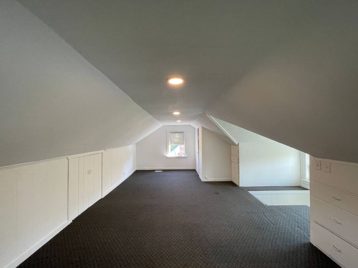 Apartment for rent at 1022 S Morgan St, Meadville, PA 16335